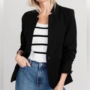 Old Navy Pixie Blazer
Notched collar. Cotton blend. NWT. Smoke-free home.